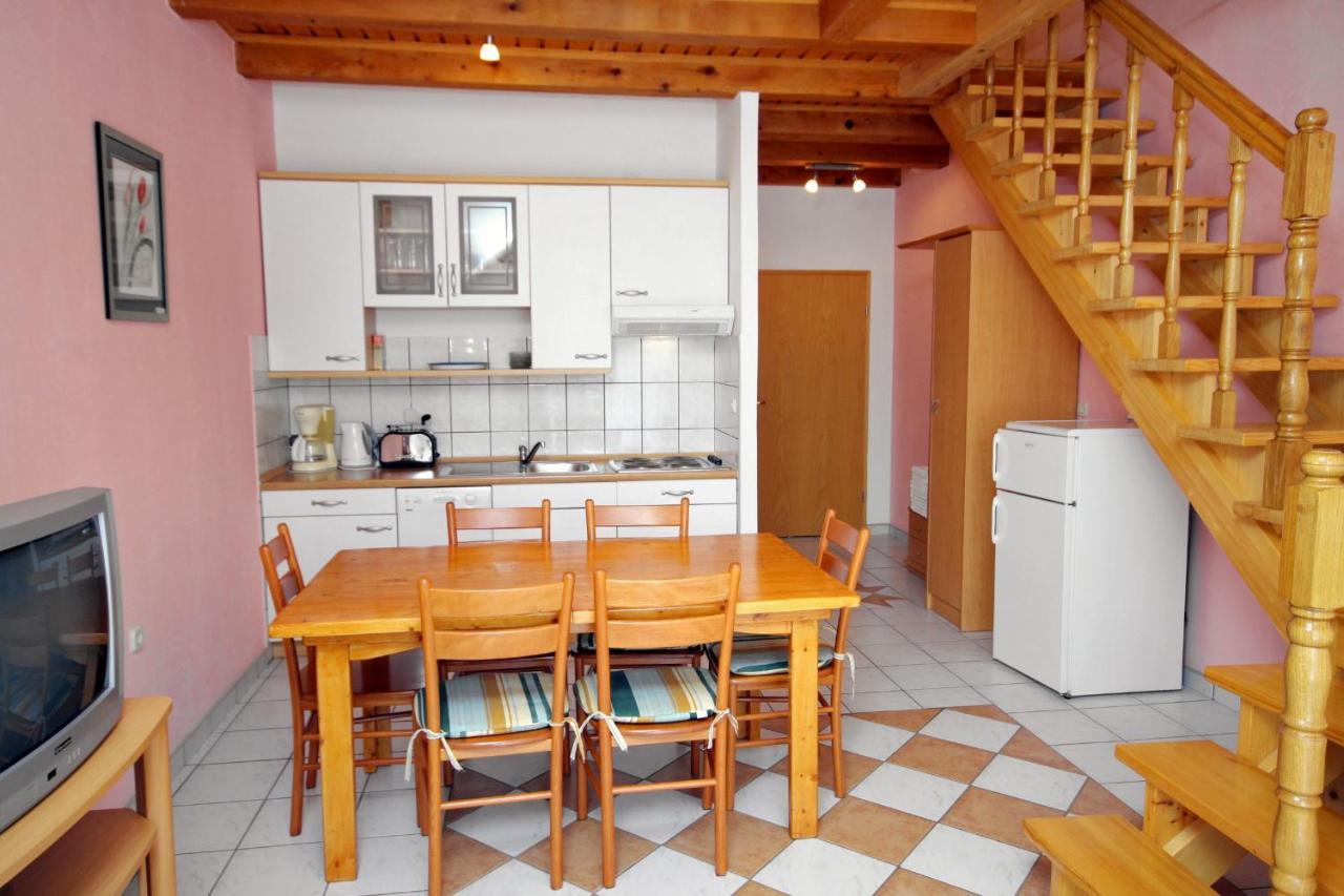 Apartments With A Swimming Pool Jadranovo, Crikvenica - 3238 Екстериор снимка