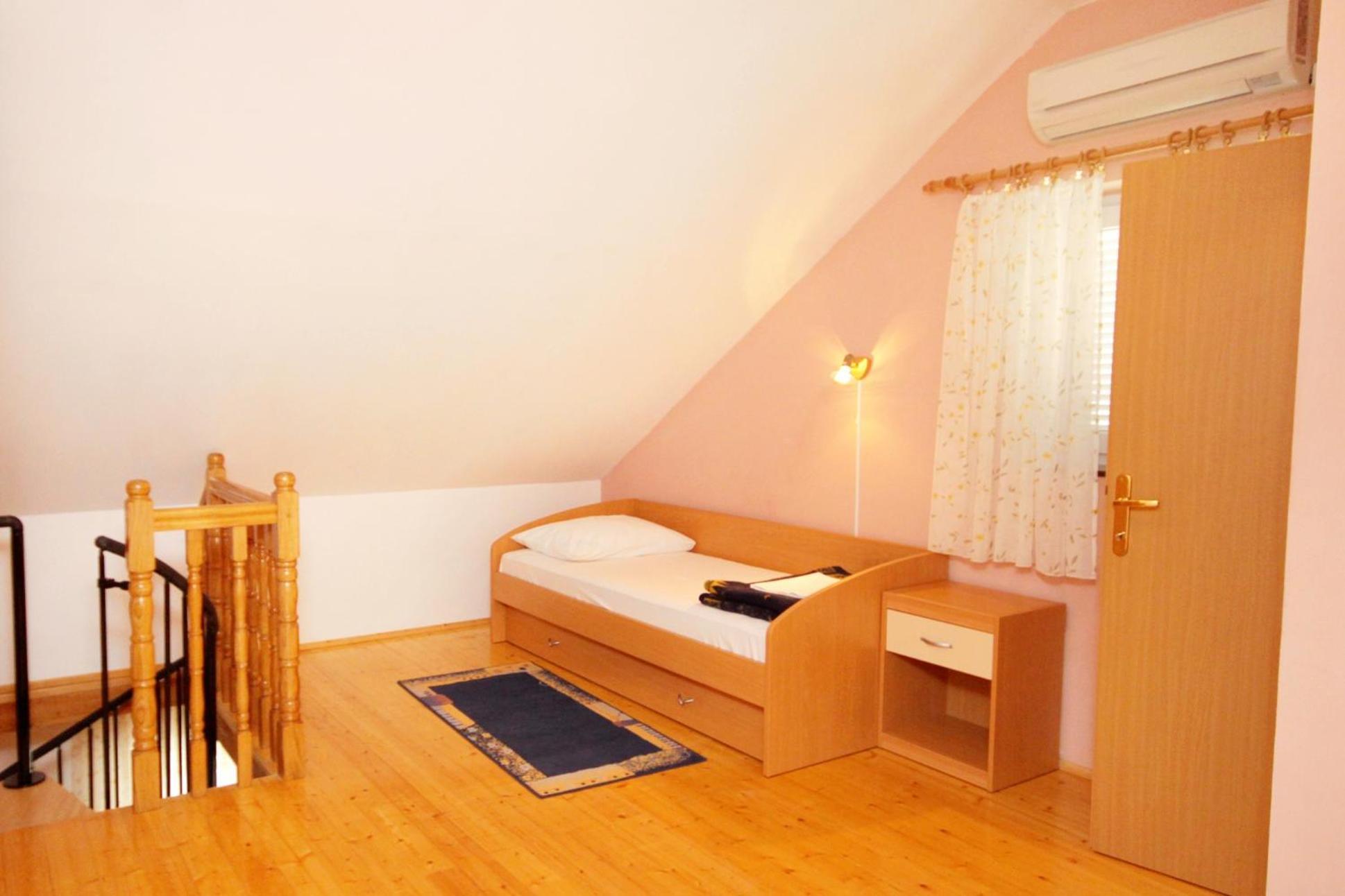 Apartments With A Swimming Pool Jadranovo, Crikvenica - 3238 Стая снимка